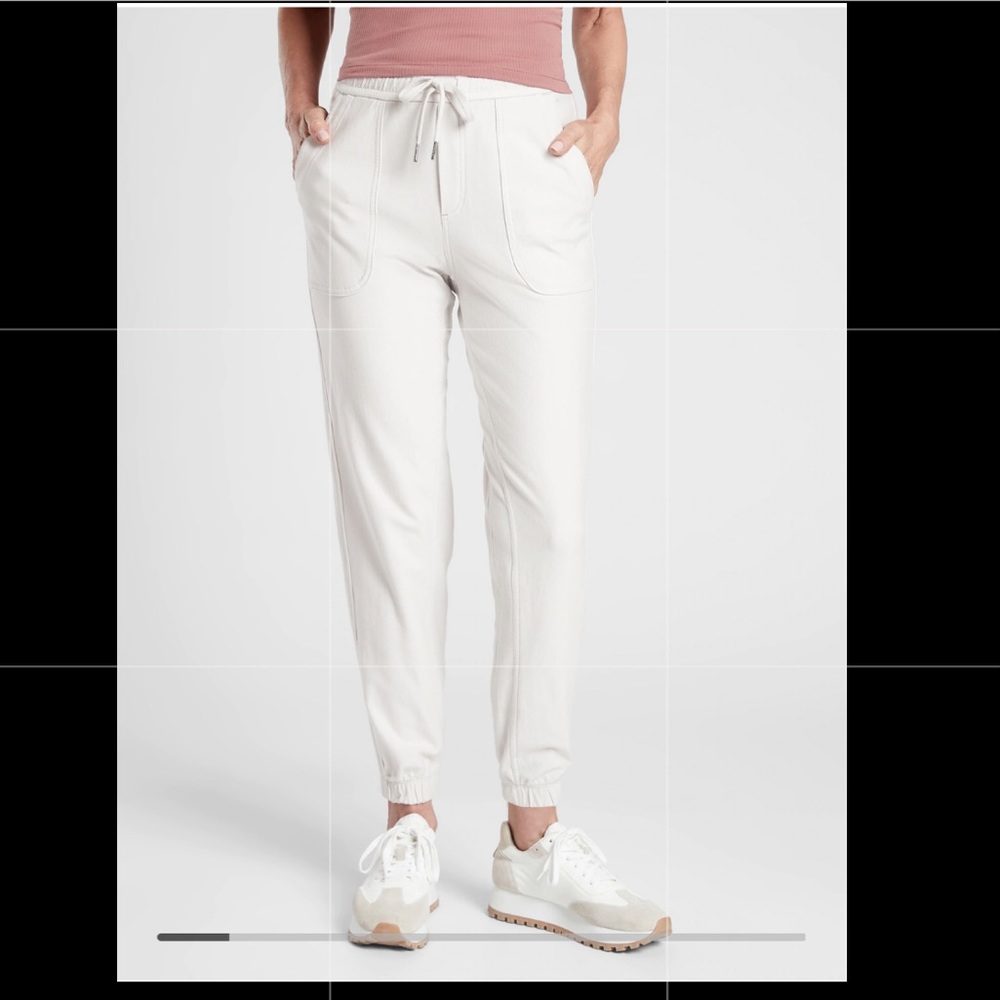 Athleta Farallon Jogger size 2